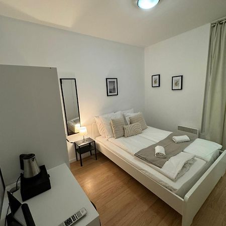 Etoiles De Mantes Hotel Екстериор снимка