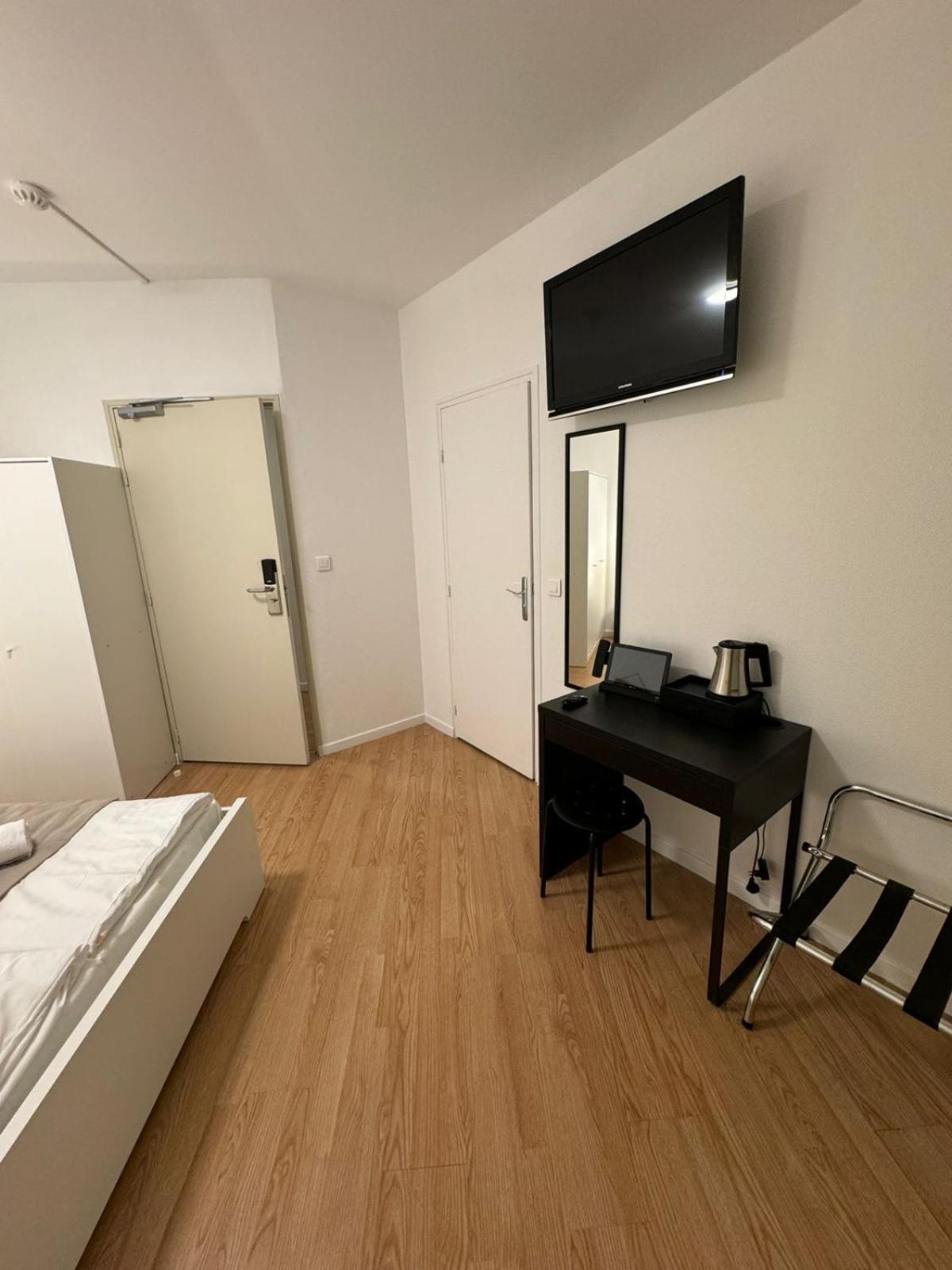 Etoiles De Mantes Hotel Екстериор снимка